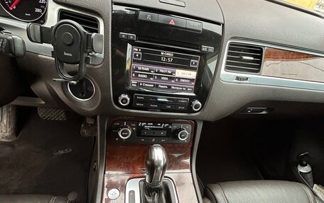 Volkswagen Touareg III, 2013 год, 2 130 000 рублей, 2 фотография