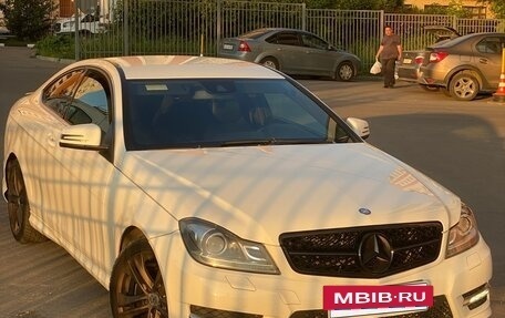 Mercedes-Benz C-Класс, 2012 год, 1 150 000 рублей, 2 фотография