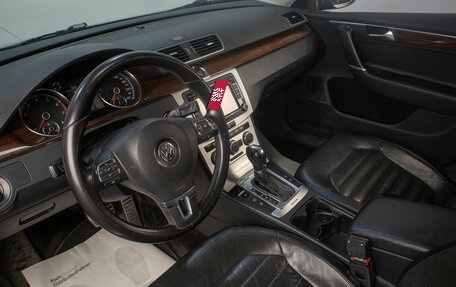 Volkswagen Passat B7, 2013 год, 1 299 000 рублей, 6 фотография