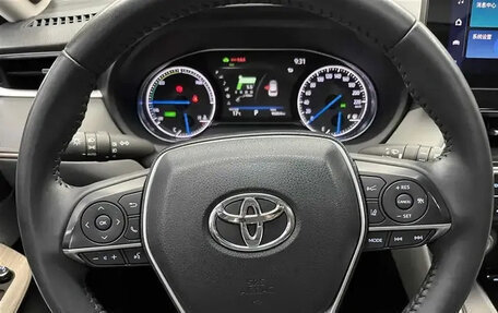 Toyota Venza, 2022 год, 3 310 000 рублей, 8 фотография