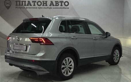 Volkswagen Tiguan II, 2016 год, 2 350 000 рублей, 5 фотография