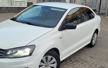 Volkswagen Polo VI (EU Market), 2016 год, 900 000 рублей, 1 фотография