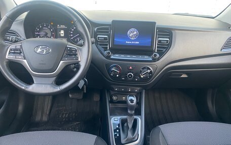Hyundai Solaris II рестайлинг, 2021 год, 1 300 000 рублей, 13 фотография