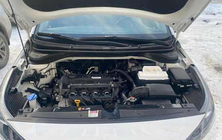 Hyundai Solaris II рестайлинг, 2021 год, 1 300 000 рублей, 15 фотография