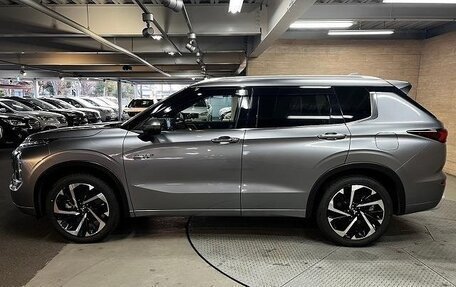 Mitsubishi Outlander, 2022 год, 3 455 000 рублей, 7 фотография