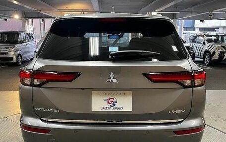 Mitsubishi Outlander, 2022 год, 3 455 000 рублей, 5 фотография