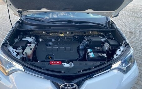 Toyota RAV4, 2017 год, 1 650 000 рублей, 9 фотография