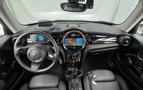 MINI Hatch, 2021 год, 2 230 000 рублей, 7 фотография