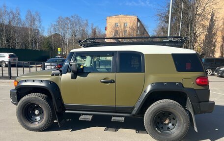 Toyota FJ Cruiser, 2011 год, 3 000 000 рублей, 9 фотография