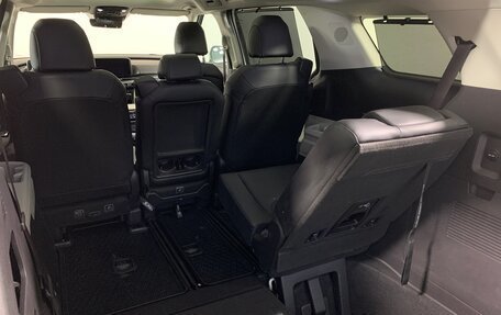 KIA Carnival, 2021 год, 3 570 000 рублей, 20 фотография