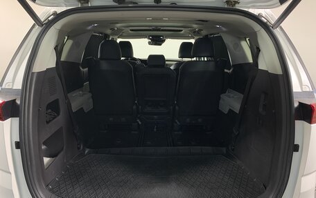 KIA Carnival, 2021 год, 3 570 000 рублей, 21 фотография