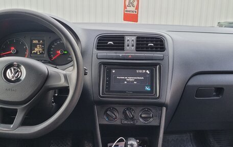 Volkswagen Polo VI (EU Market), 2016 год, 900 000 рублей, 7 фотография