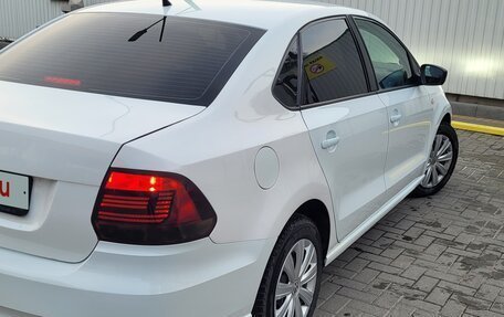 Volkswagen Polo VI (EU Market), 2016 год, 900 000 рублей, 4 фотография