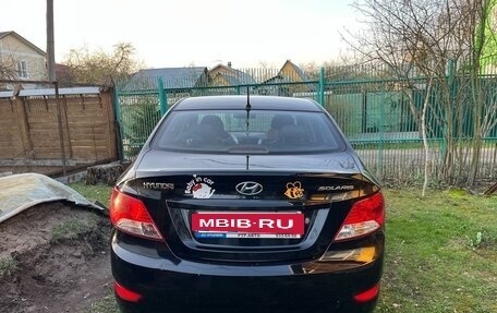 Hyundai Solaris II рестайлинг, 2012 год, 690 000 рублей, 2 фотография