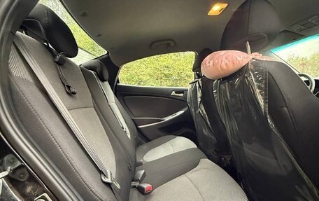 Hyundai Solaris II рестайлинг, 2012 год, 690 000 рублей, 12 фотография