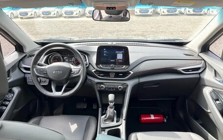 Chevrolet Orlando, 2022 год, 1 250 000 рублей, 10 фотография