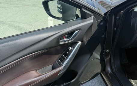 Mazda 6, 2016 год, 2 000 000 рублей, 22 фотография