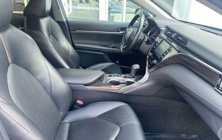 Toyota Camry, 2020 год, 2 619 000 рублей, 8 фотография