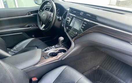 Toyota Camry, 2020 год, 2 619 000 рублей, 7 фотография