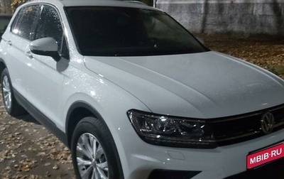 Volkswagen Tiguan II, 2019 год, 2 700 000 рублей, 1 фотография