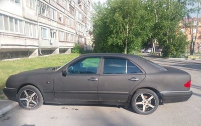 Mercedes-Benz E-Класс, 1995 год, 400 000 рублей, 1 фотография