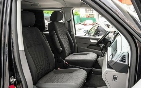 Volkswagen Caravelle T6 рестайлинг, 2021 год, 5 100 000 рублей, 10 фотография