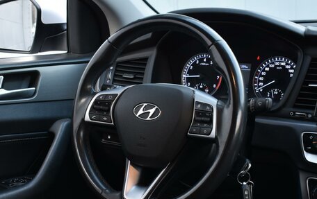 Hyundai Sonata VII, 2018 год, 2 030 000 рублей, 18 фотография
