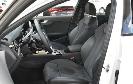 Audi A4, 2022 год, 4 590 000 рублей, 10 фотография