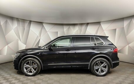 Volkswagen Tiguan II, 2018 год, 2 659 000 рублей, 5 фотография