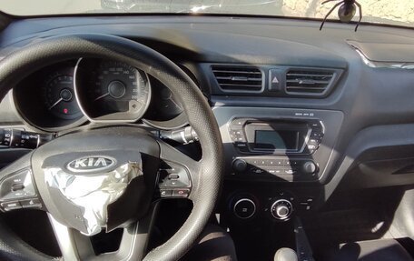 KIA Rio III рестайлинг, 2013 год, 540 000 рублей, 10 фотография