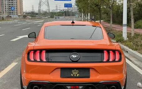 Ford Mustang VI рестайлинг, 2022 год, 3 000 000 рублей, 5 фотография