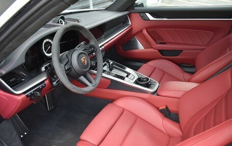 Porsche 911, 2023 год, 35 400 000 рублей, 15 фотография