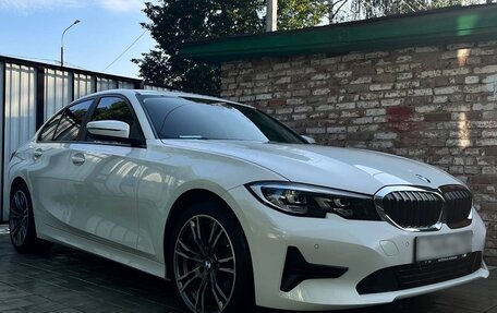 BMW 3 серия, 2019 год, 3 380 000 рублей, 16 фотография