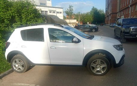 Renault Sandero II рестайлинг, 2019 год, 910 000 рублей, 4 фотография