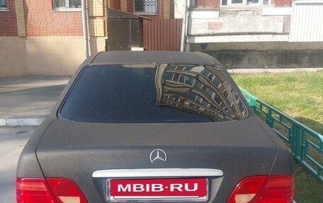 Mercedes-Benz E-Класс, 1995 год, 400 000 рублей, 10 фотография
