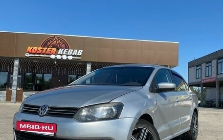 Volkswagen Polo VI (EU Market), 2010 год, 430 000 рублей, 2 фотография