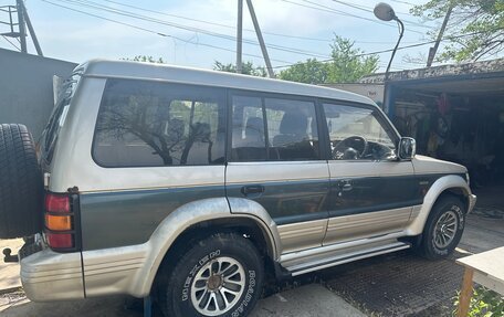 Mitsubishi Pajero III рестайлинг, 1993 год, 400 000 рублей, 3 фотография