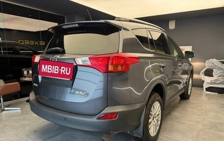 Toyota RAV4, 2014 год, 1 850 000 рублей, 4 фотография