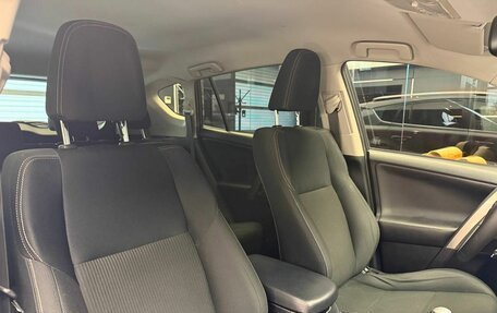 Toyota RAV4, 2014 год, 1 850 000 рублей, 17 фотография