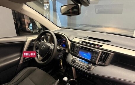 Toyota RAV4, 2014 год, 1 850 000 рублей, 9 фотография
