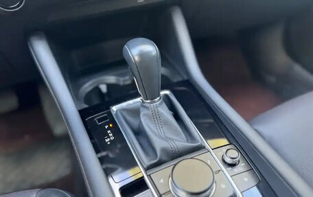 Mazda 3, 2022 год, 1 800 000 рублей, 12 фотография
