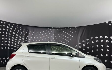 Toyota Vitz, 2016 год, 880 000 рублей, 4 фотография