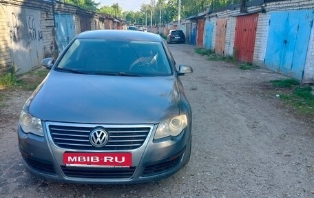Volkswagen Passat B6, 2008 год, 450 000 рублей, 2 фотография