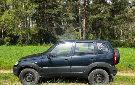 Chevrolet Niva I рестайлинг, 2011 год, 498 000 рублей, 5 фотография