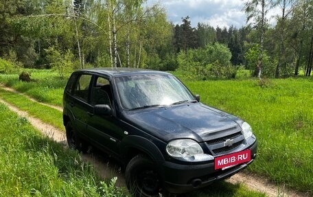 Chevrolet Niva I рестайлинг, 2011 год, 498 000 рублей, 3 фотография