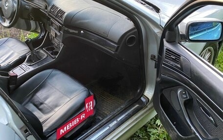 BMW 5 серия, 1999 год, 300 000 рублей, 16 фотография