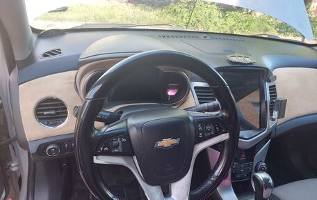 Chevrolet Cruze II, 2011 год, 800 000 рублей, 2 фотография