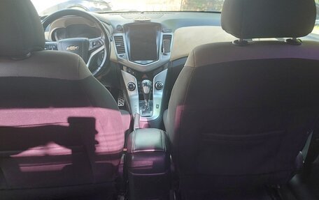 Chevrolet Cruze II, 2011 год, 800 000 рублей, 4 фотография