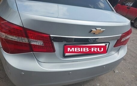 Chevrolet Cruze II, 2011 год, 800 000 рублей, 7 фотография