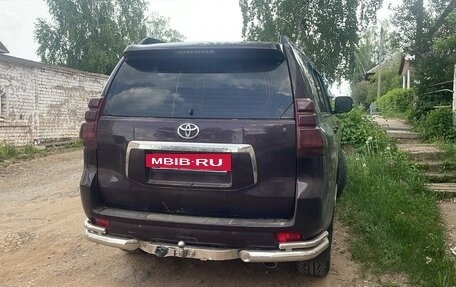 Toyota Land Cruiser Prado 150 рестайлинг 2, 2011 год, 2 450 000 рублей, 2 фотография